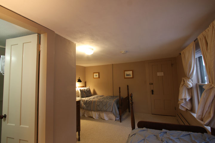 Alexander Room 3 | Follansbee Inn, Lake Sunapee, NH