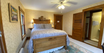 Jean Queens Room | Follansbee Inn, Kezar Lake, NH