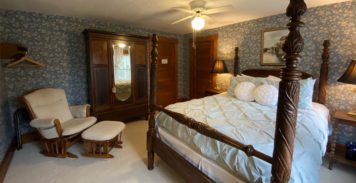 Mary Alane Queens Room | Follansbee Inn, Kezar Lake, NH