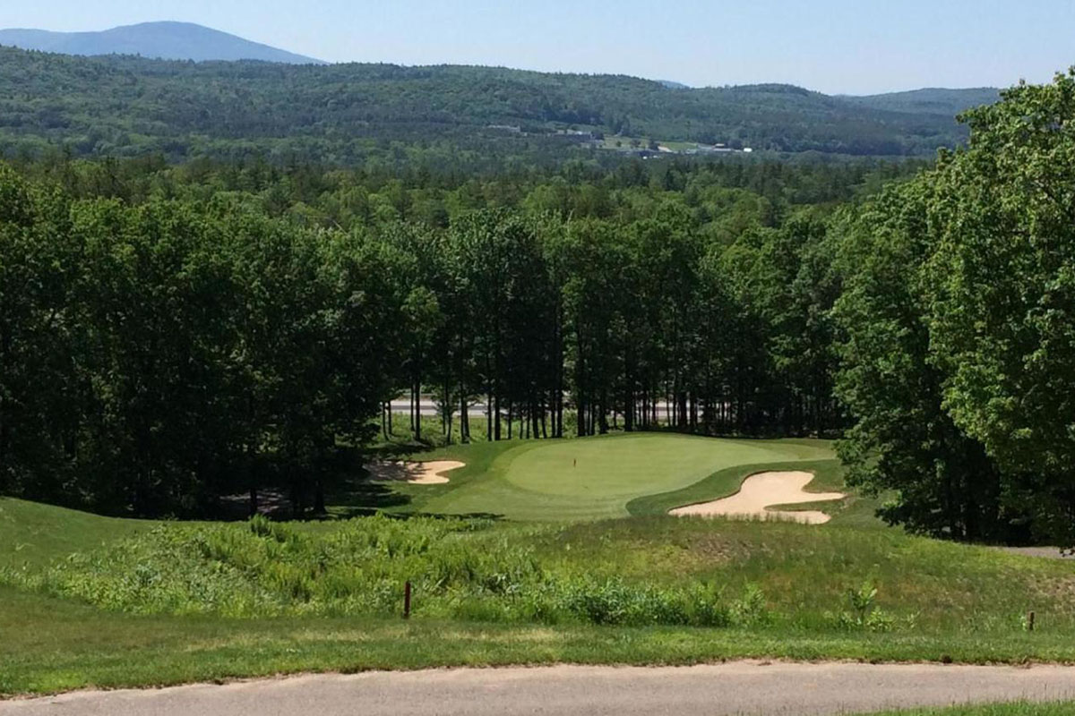 New Hampshire Golf Active Vacations: Follansbee Inn, Kezar Lake, Mount Sunapee, NH B&B