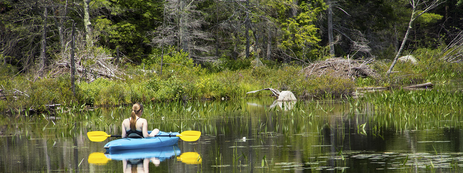 New Hampshire Kayaking Active Vacations: Follansbee Inn, Kezar Lake, Mount Sunapee, NH B&B