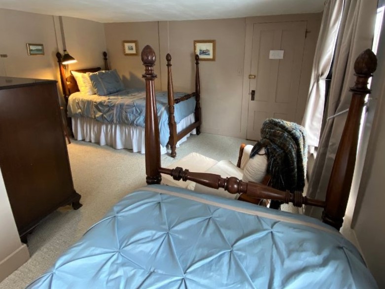 Alexander Guest Room at Follansbee Inn, New Hampshire B&B