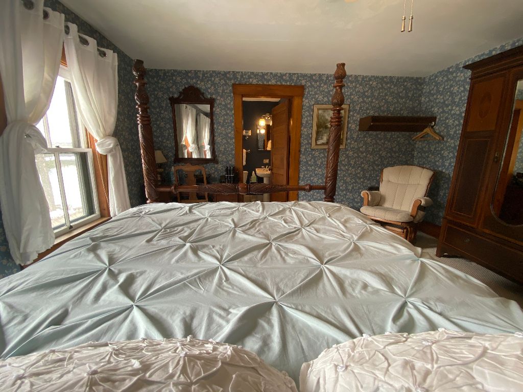 Mary Alane Room | Follansbee Inn, Lake Sunapee, NH